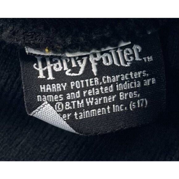 Adult ONE SIZE Black Embroidered HARRY POTTER Hogwarts Pom Pom WINTER CAP Beanie - Picture 7 of 8
